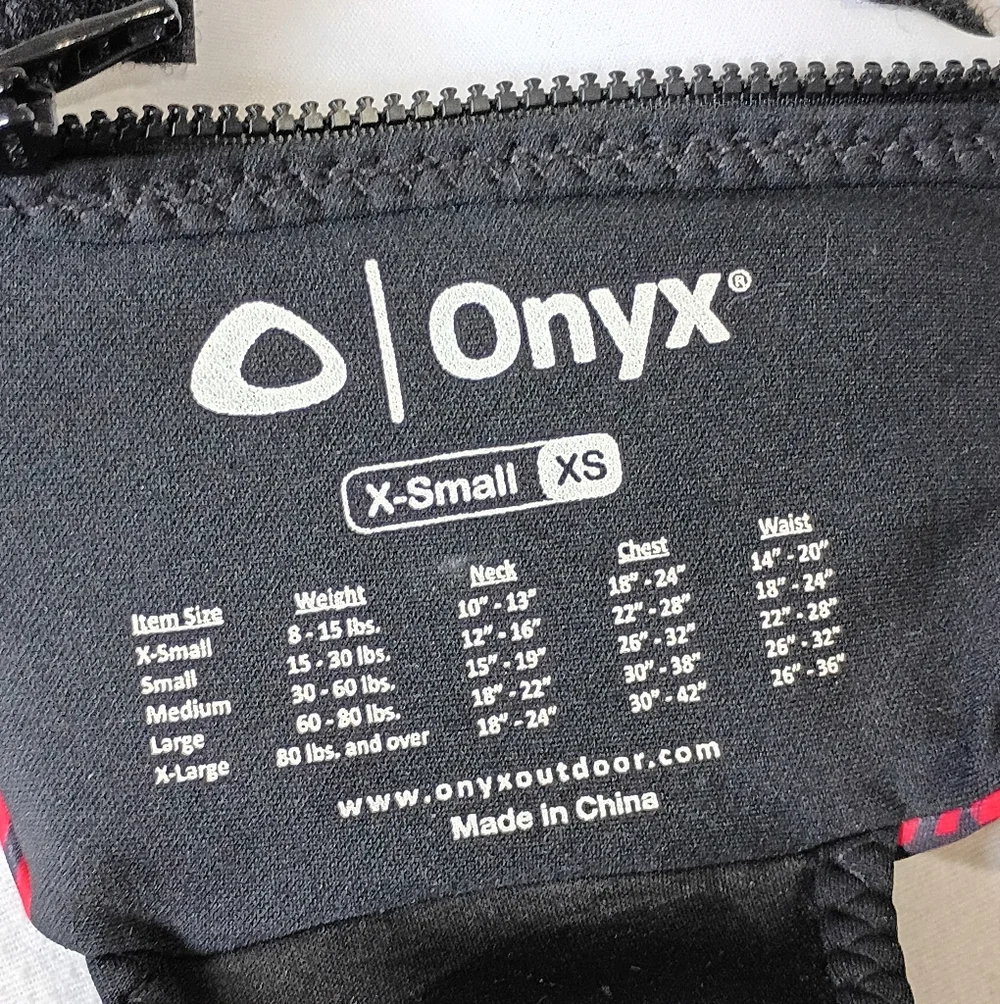 Onyx red black